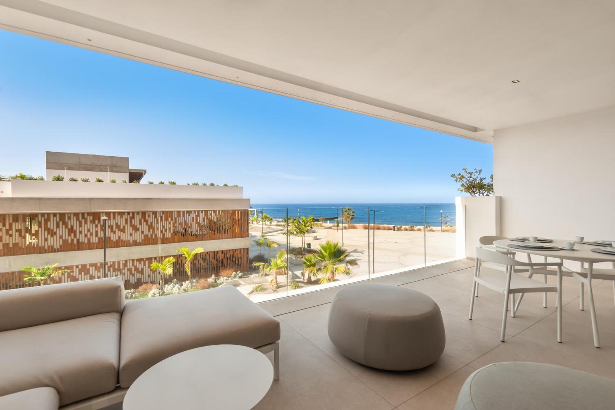 Infinity 1-2 Luxe Partial Sea View 2b *